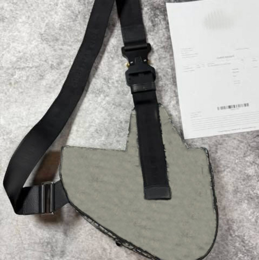 BEIGE SADDLE BAG (physical)